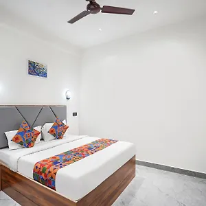 Fabhotel The Shivaay Palace Varanasi